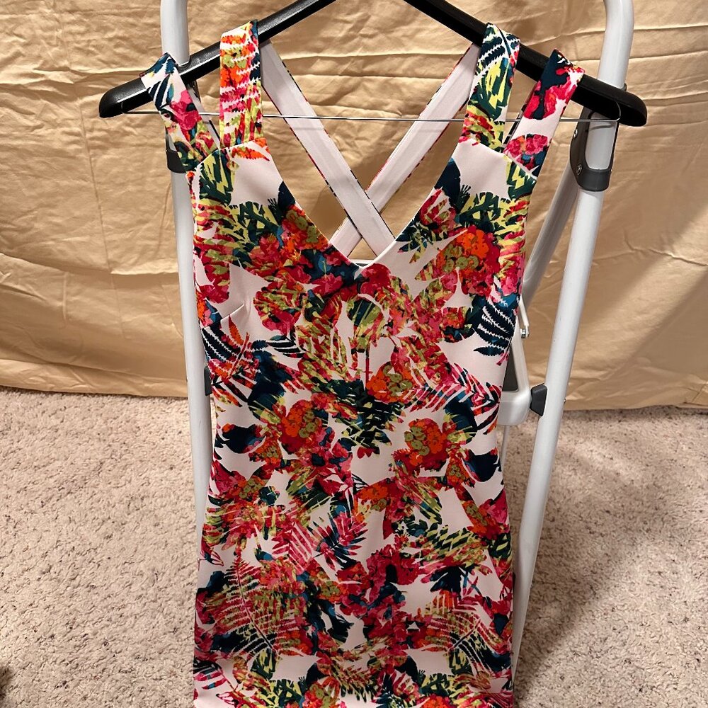Multi-Color mini dress with two straps shoulders and crossed in the back
